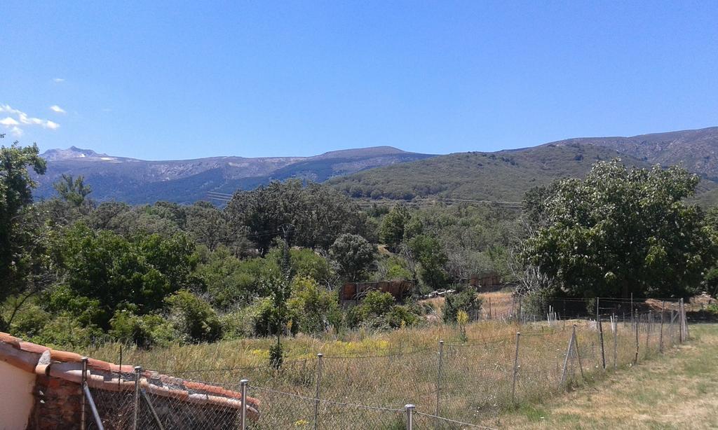 Apartamentos Rascafria Cerquilla Rum bild