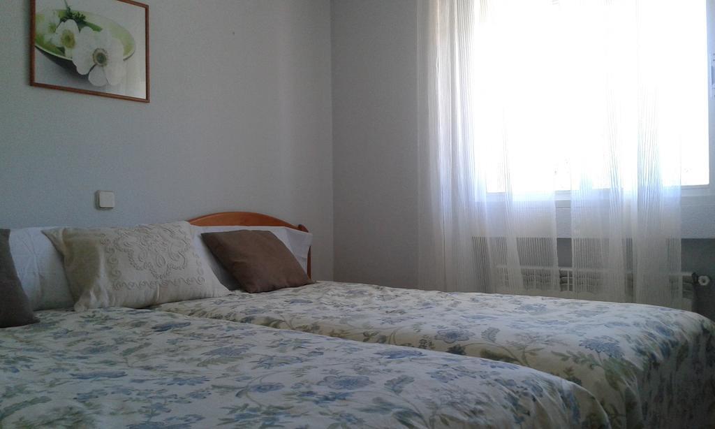 Apartamentos Rascafria Cerquilla Rum bild